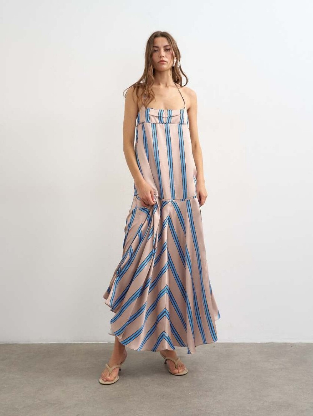 NWT TOPSHOP SUPERCUTE MAXI DRESS